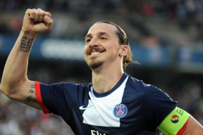 2026世界杯-极限，费德勒的孤独与勇士的辉煌，当纪录成为新起点